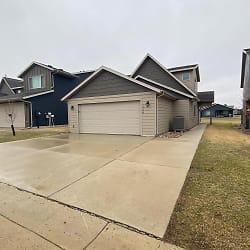 290 240th Ave Apartments - Arnolds Park, IA