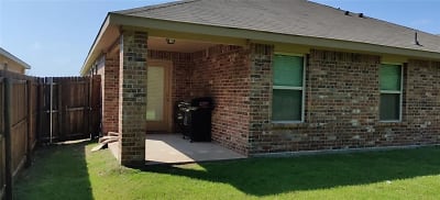 2217 Vance Dr - Forney, TX