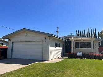 1924 Parker Ave - Tracy, CA