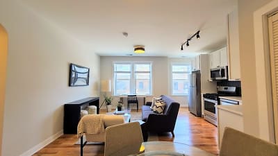 665 W Wrightwood Ave unit 406 - Chicago, IL