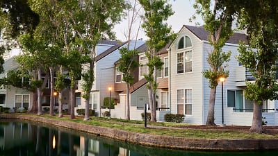 Schooner Bay Apartment Homes - Foster City, CA