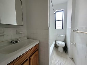 1775 Clay Ave unit 4F - undefined, undefined