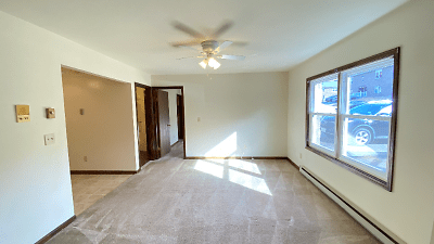 916 Kings Rd unit 302 - undefined, undefined
