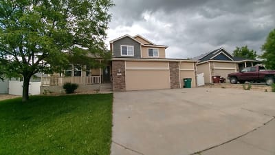 16212 Ginger Ave - Mead, CO