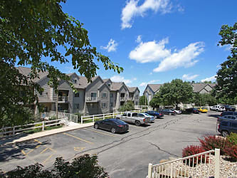 Autumnwood Apartments - Madison, WI