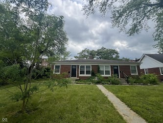 5243 E Market St - Indianapolis, IN