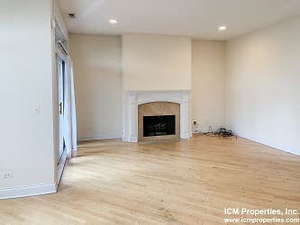 2927 N Southport Ave unit 2927-2 - Chicago, IL