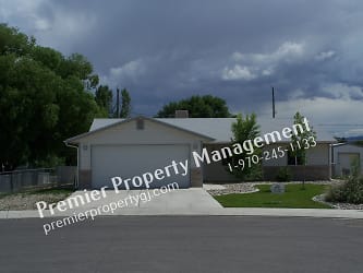 601 Bear Valley Ct - Grand Junction, CO