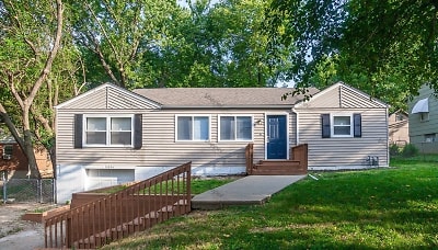 11224 E Sheley Rd - Independence, MO