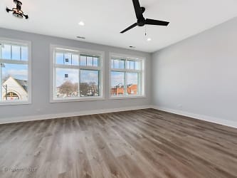 5031 W Irving Park Rd #2 - Chicago, IL