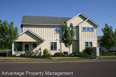 3212 NW Foxtail Place - Corvallis, OR