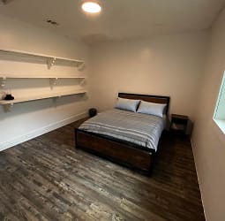 Room For Rent - Brandon, FL