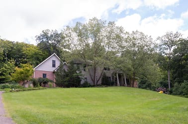 250 Summerhill Dr - Chillicothe, OH