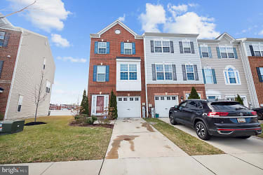 7652 Town View Dr - Baltimore, MD