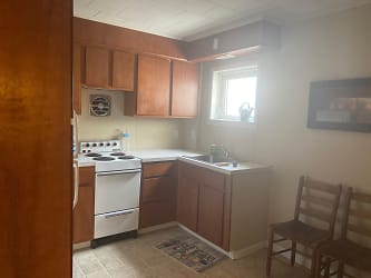 32 W Lancaster Ave unit 2nd - undefined, undefined