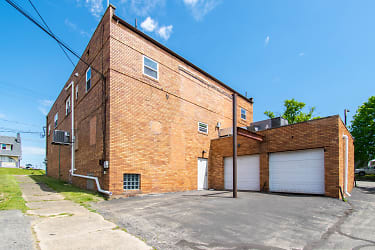 3143 Mahoning Ave unit 1 - Youngstown, OH