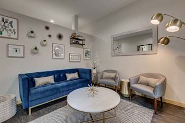 Guinevere Apartments - Seattle, WA