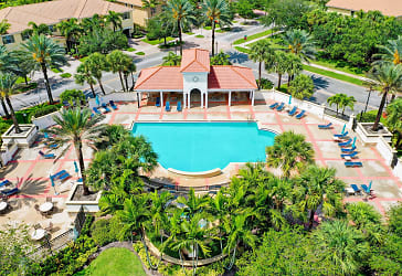 4515 Cadiz Cir - Palm Beach Gardens, FL