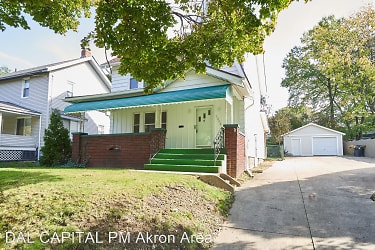 1495 Brown Street - Akron, OH