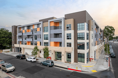 Earle Place Apartments - Rosemead, CA
