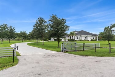 5501 SW 130th Ave #NA - Southwest Ranches, FL