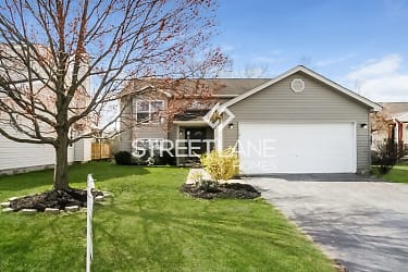 1469 Anderley Rd - Grove City, OH