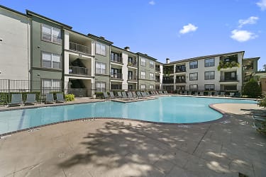 Reserve At White Rock Apartments - Dallas, TX