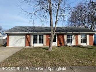 732 Spinning Road - New Carlisle, OH