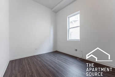 2112 N Campbell Ave unit 1 - Chicago, IL