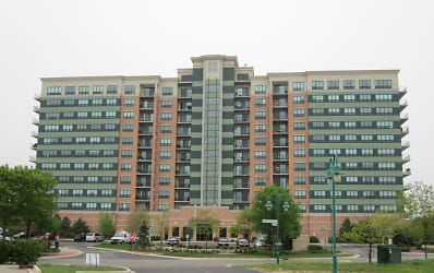 6420 Double Eagle Dr 410 Apartments - Woodridge, IL