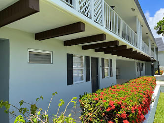 Brandon Palm Springs Apartment Homes - Palm Springs, FL