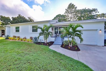 1009 Chester Dr - Clearwater, FL