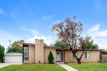 4895 W Coquille Ave - West Valley City, UT