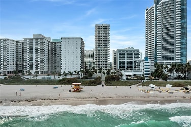6061 Collins Ave #7A - Miami Beach, FL