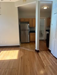 3556 W Wrightwood Ave unit 2F - Chicago, IL