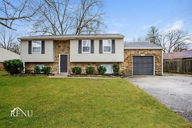 11303 McDowell Dr - Indianapolis, IN