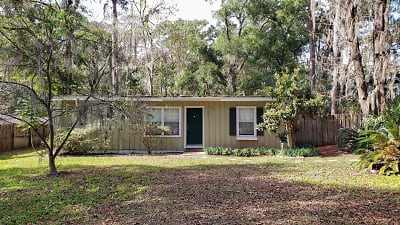 710 NW 54th Terrace - Gainesville, FL