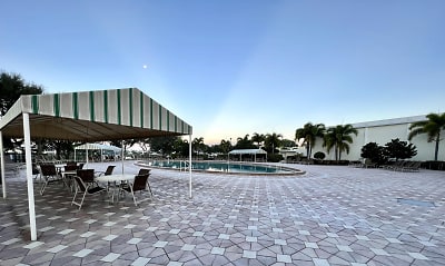 50 Dorchester Way - West Palm Beach, FL