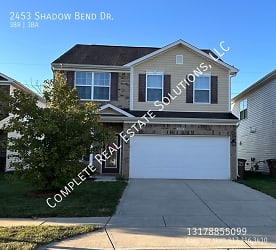 2453 Shadow Bend Dr - Columbus, IN