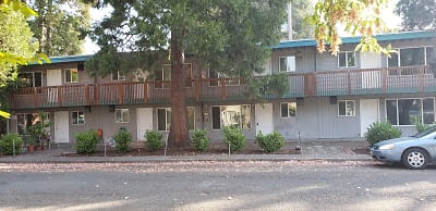 1187 W 8th Ave unit 1187 - Eugene, OR