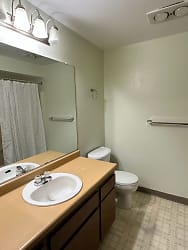3404 19th Ave unit 215 - Forest Grove, OR