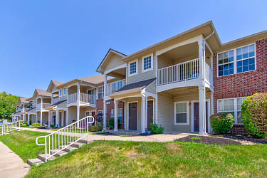 Trotters Pointe Apartments - Greenwood, IN