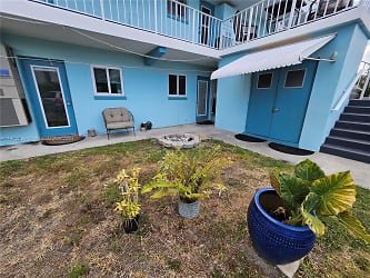 733 NW 30th Ct #3 - Wilton Manors, FL