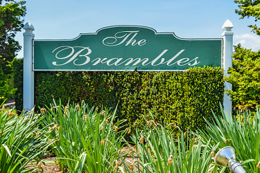 The Brambles Apartments - Mechanicsburg, PA