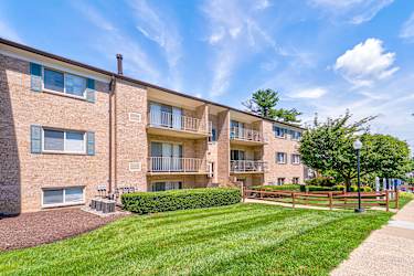 Streamside Apartments - Gaithersburg, MD