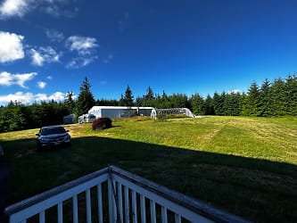 32820 Smith Rd - Saint Helens, OR