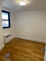 98-20 62nd Dr unit 822 - Queens, NY