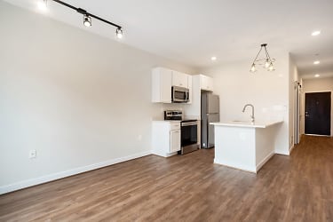 815 Park Ave unit 305 - Baltimore, MD