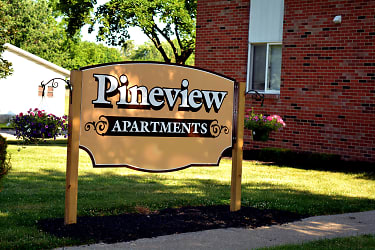 Pineview Apartments - Napoleon, OH