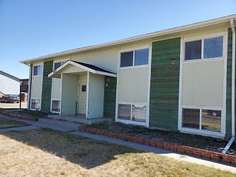 4427 Parkview Dr - Cheyenne, WY